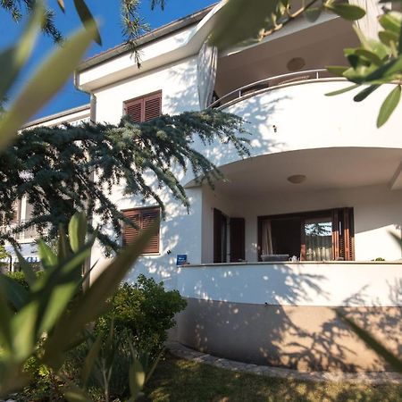 פונאנט Apartman Mare מראה חיצוני תמונה